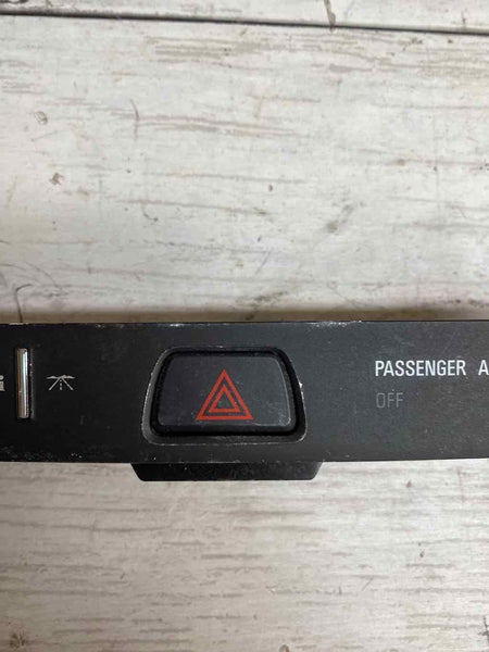INTERRUPTOR DE AVISO DE PERIGO CHEVROLET TRAVERSE 2016 OEM 23369962