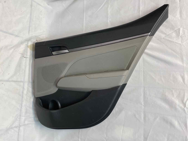 18 HYUNDAI ELANTRA US REAR LEFT INNER DOOR TRIM PANEL GRAY OEM 83305F3020UTH