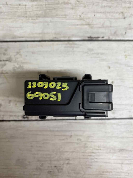 MÓDULO DE CONTROLE DE ALTO-FALANTE NISSAN ROGUE SPORT 2019 OEM 284P16MG0A