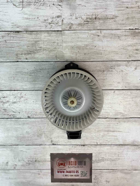 MOTOR DO VENTILADOR HONDA HRV 2021 OEM DEVE VER FOTOS TEM ALGUMAS PEÇAS QUEBRADAS