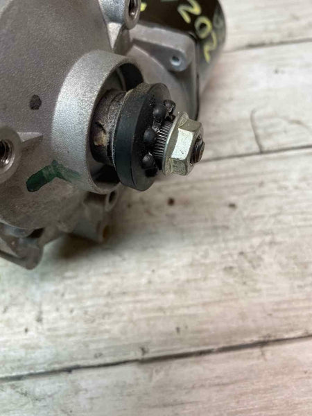 2014 2019 GMC SIERRA FRONT WINSHIELD WIPER MOTOR OEM 23167072