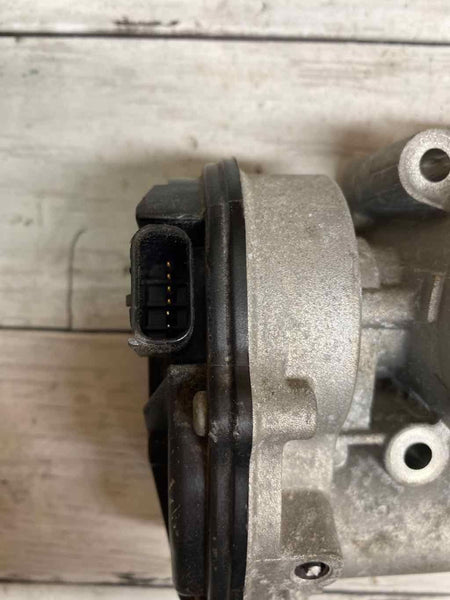 13 21 FORD ESCAPE 2.5L THROTTLE BODY VALVE ASSY OEM DS7Z9E926D