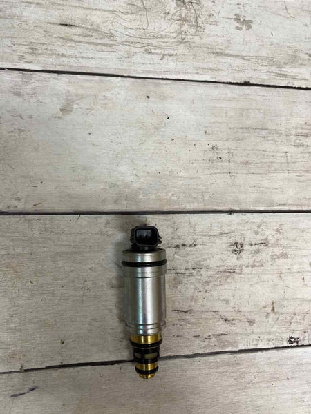 SELENÓIDE DEL CONECTOR DEL COMPRESOR DE AIRE ACONDICIONADO DEL INFINITI Q50 2015 OEM