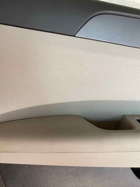 15 17 HYUNDAI SONATA FRONT LEFT INNER DOOR TRIM PANEL OEM GRAY 82305C2110TGG