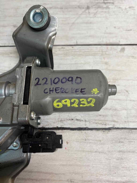 2014 2018 JEEP CHEROKEE REAR WINDSHIELD WIPER MOTOR ASSY OEM 68102192AB