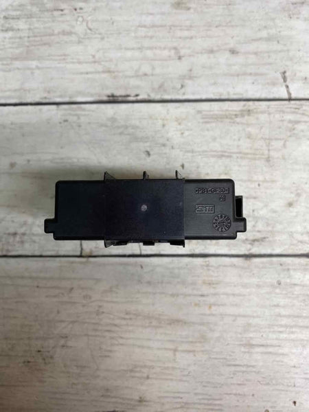 Módulo de control del ocupante del asiento derecho del Honda HRV 2018, OEM 81169T7WA01