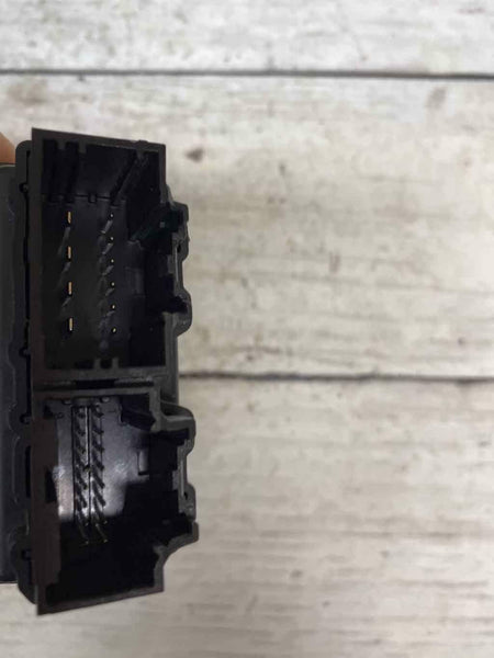 2020 GMC TERRAIN SEAT CONTROL MODULE OEM 13521011