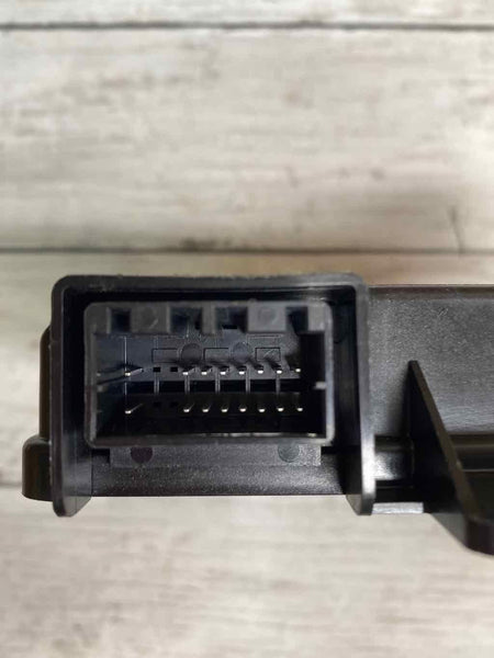 Módulo de control del centro del receptor de entrada sin llave para Jeep Cherokee 2019 OEM 68322950AB