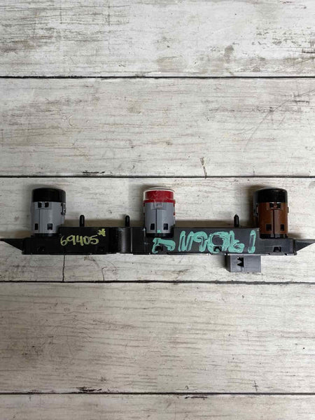 2016 FIAT 500 FRONT DASH HAZARD TRACTION SWITCH OEM 30280945