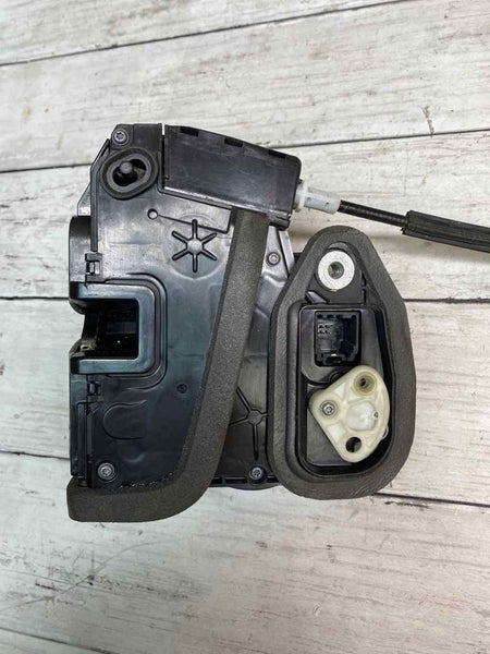 18 22 CHEVY EQUINOX TRASEIRO LADO DIREITO PORTA CONJ. TRAVA ASSY OEM RH 13598385