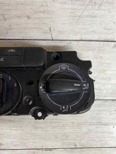 11 14 VOLKSWAGEN JETTA NO GLI HVAC AC AQUECEDOR PAINEL DE CONTROLE ASSY OEM 5C0820047BD