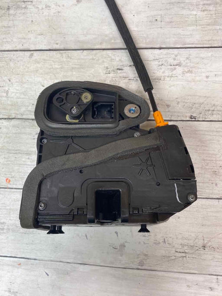 18 19 GMC TERRAIN ESQUERDA TRAVA DA PORTA DIANTEIRA ASSY OEM 13597542