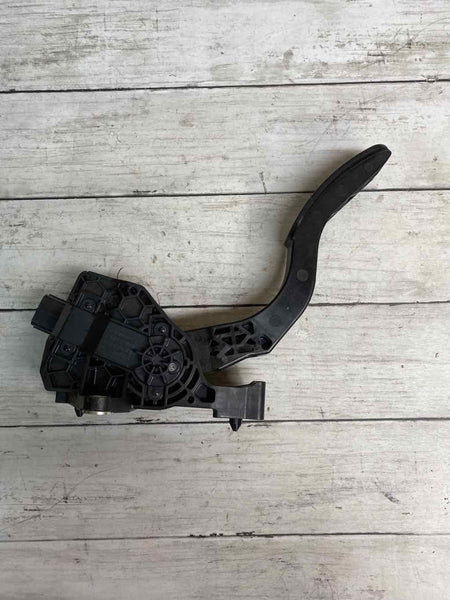 20 21 22 TOYOTA COROLLA PEDAL DEL ACELERADOR SEDÁN PEDAL DEL ACELERADOR OEM 7811012100