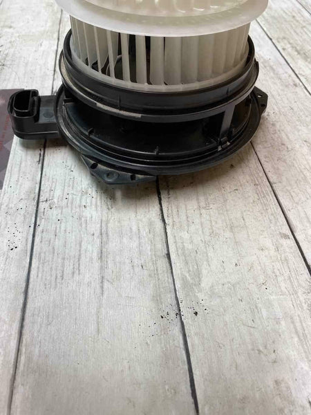 2019 2020 TOYOTA RAV4 2.5L NO HYBRID BLOWER MOTOR ASSY OEM 871030E090