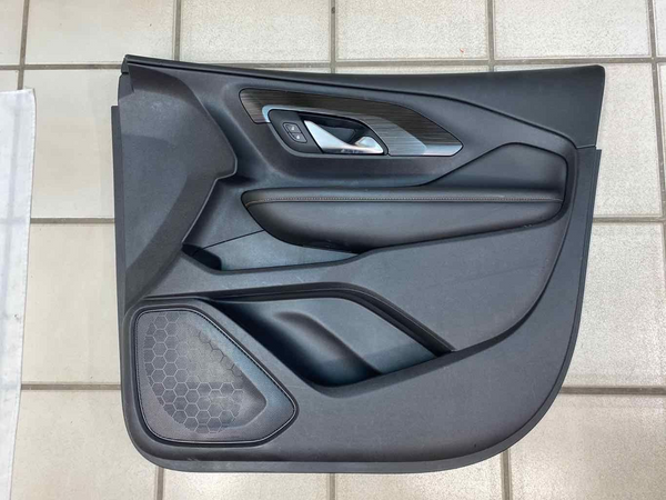 18 20 GMC TERRAIN FRONT RIGHT INNER DOOR TRIM PANEL OEM BLACK 84306783