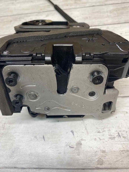 18 19 GMC TERRAIN ESQUERDA TRAVA DA PORTA DIANTEIRA ASSY OEM 13597542