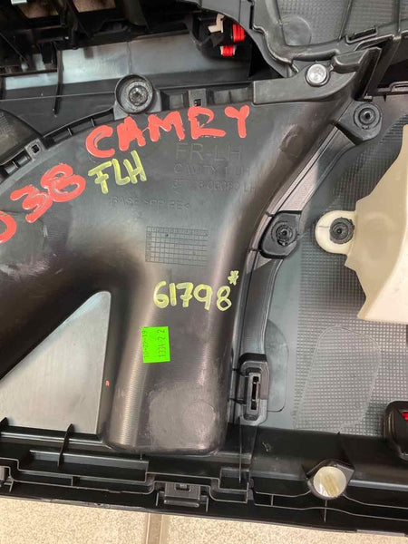 18 21 TOYOTA CAMRY PANEL DE MOLDURA DE PUERTA INTERIOR DELANTERA IZQUIERDA OEM 6762006N00C3