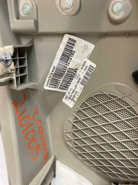 2013 2016 CHRYSLER TOWN & COUNTRY FRONT DRIVER DOOR TRIM PANEL GRAY ASSY 1UX71BD1AA