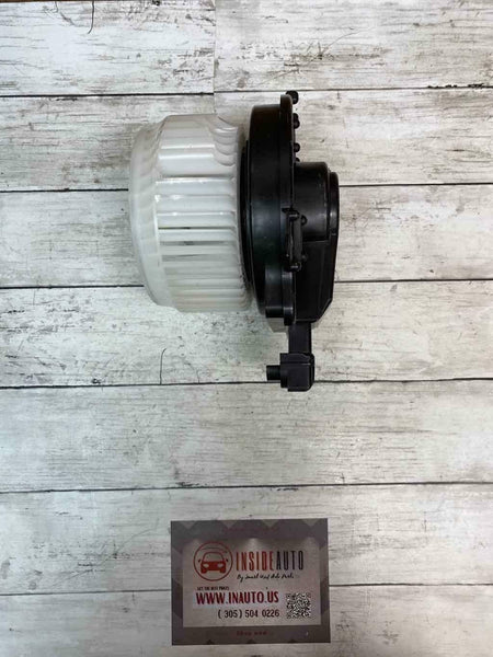 MOTOR DO VENTILADOR HONDA HRV 2021 OEM DEVE VER FOTOS TEM ALGUMAS PEÇAS QUEBRADAS