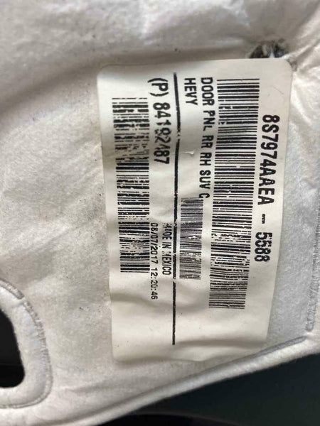 2015 2019 GMC SUBURBAN REAR RIGHT PASSENGER SIDE DOOR TRIM PANEL BLACK 23387304