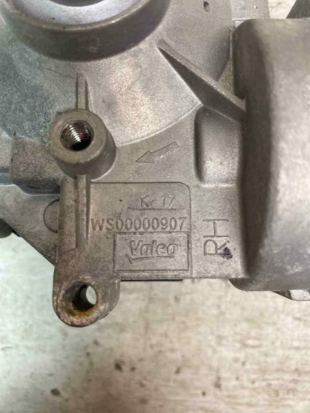 2014 2019 GMC SIERRA FRONT WINSHIELD WIPER MOTOR OEM 23167072