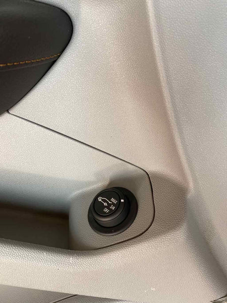 GMC Terrain door panel trim 18 20 front left side gray leather assy OEM 84266062