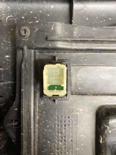 2014 DODGE RAM 1500 PICKUP REAR VENT PANEL WITH HEATED SEAT SWITCHES ASSY OEM