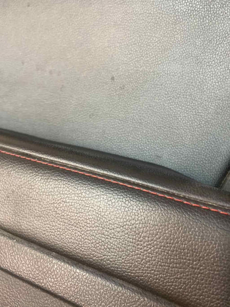 15 20 TOYOTA 4RUNNER PANEL DE MOLDURA DE PUERTA TRASERA IZQUIERDA CON COSTURAS ROJAS NEGRAS 6764035B50C0