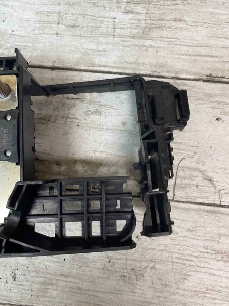 2018 2019 GMC TERRAIN 2.0L JUNCTION BLOCK BOX OEM 84237808