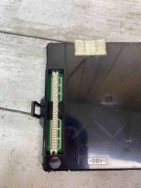 2014 TOYOTA COROLLA MÓDULO DE CONTROLE DE CORPO MULTIPLEX OEM 8922102370