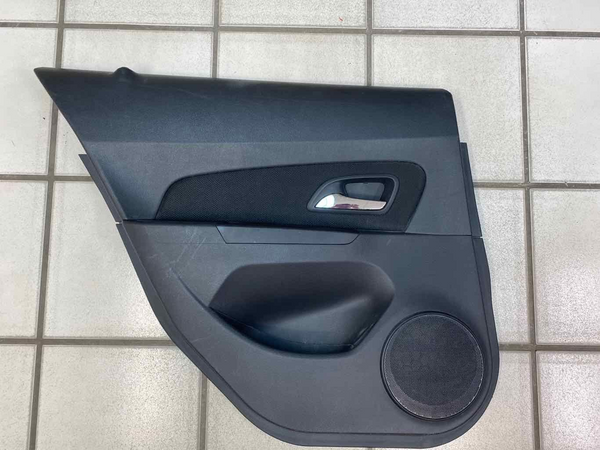 Chevy Cruze door panel trim 12 16 rear left side black assy OEM 95174942