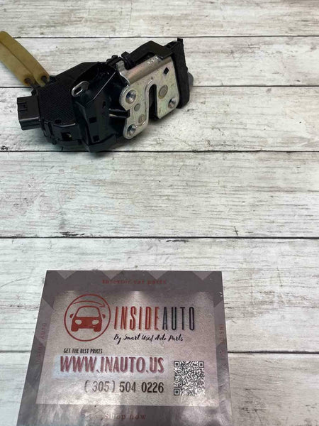 Conjunto de actuador de pestillo de puerta trasera izquierda del lado del conductor para Nissan Rogue 2014-2019 825014BA0B