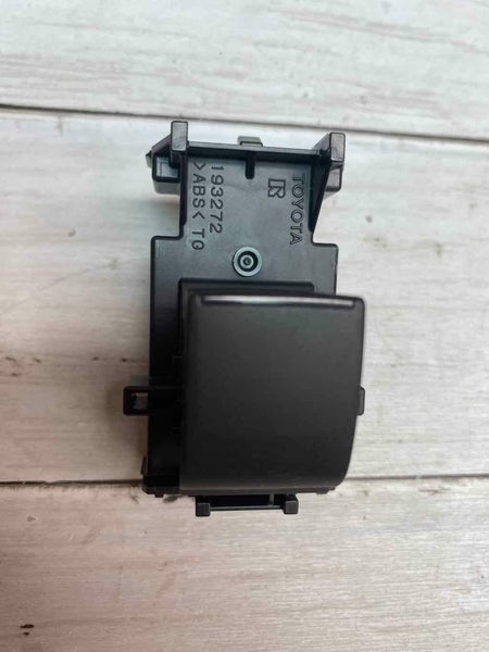 2020 2021 TOYOTA COROLLA WINDOW SWITCH FRONT RIGHT SIDE OEM 193272
