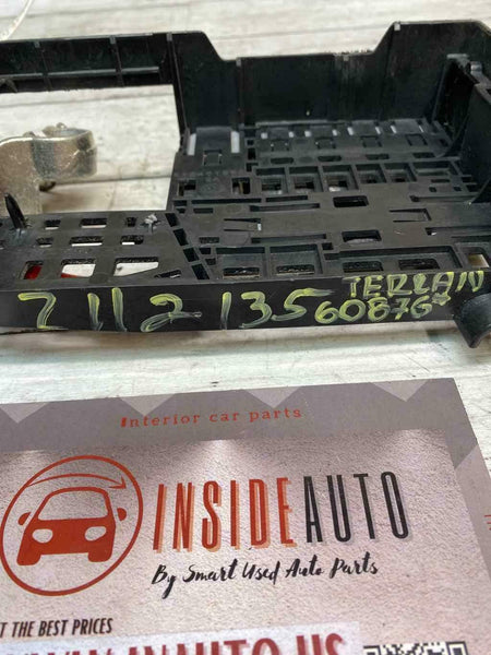 2018 GMC TERRAIN JUNCTION BLOCK FUSE RELAY BOX ASSY OEM 84237808