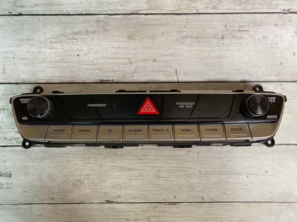 HYUNDAI SONATA 18 19 RADIO AM FM RADIO Y RELOJ PANEL DE CONTROL OEM 94510C2AB04XZ