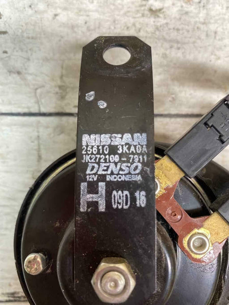 Conjunto de bocina de sonido alto para Nissan Pathfinder 2020 OEM 256103KA0A