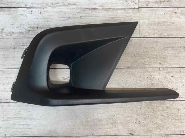 Moldura do farol de neblina dianteiro direito do HONDA CIVIC 2022 OEM 71141T20A1