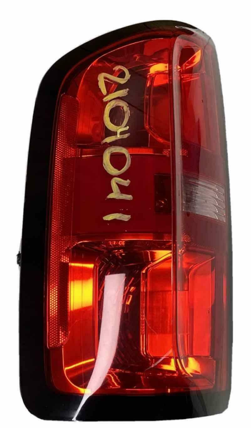 2015 2019 CHEVROLET COLORADO TAIL LIGHT LEFT DRIVER SIDE OEM 94776929