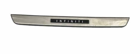 MOLDURA DE PUERTA DELANTERA DEL PASAJERO INFINITI QX30 2017-2018 OEM 20151208003