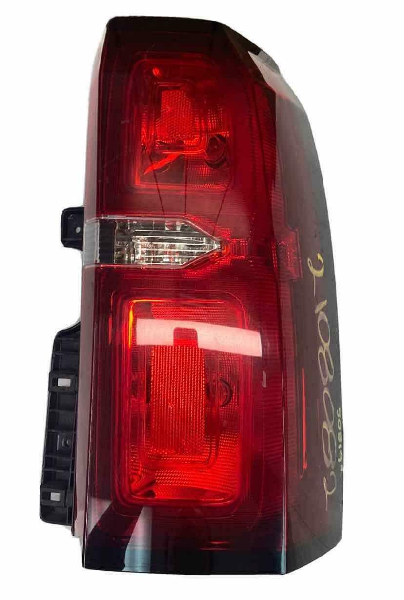 2015 2020 GMC SUBURBAN TAIL LIGHT RIGHT PASSENGER SIDE ASSY OEM 23476138