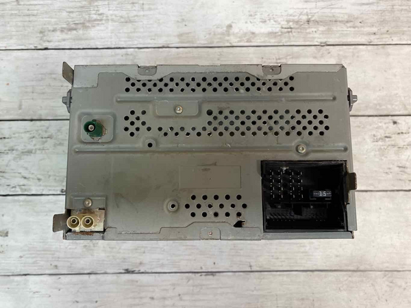 15 17 VOLKSWAGEN JETTA RADIO RECEIVER W/O NAVIGATION OEM 1K0035164J
