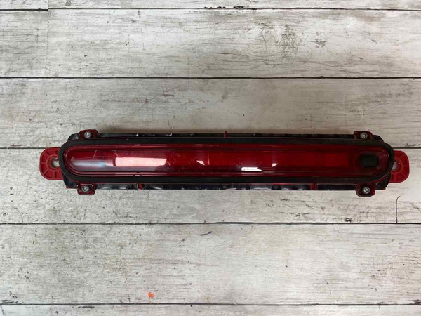 2016 CHEVY MALIBU 3RD BRAKE LIGHT AVOIDANCE LAMP ASSY OEM 22909969