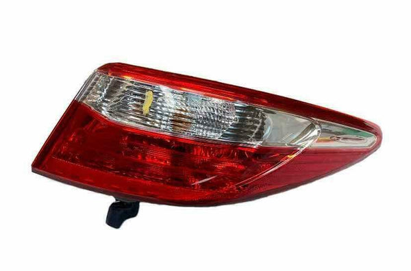 2015 2017 TOYOTA CAMRY TAIL LIGHT RIGHT PASSENGER SIDE ASSY OEM 8155006640