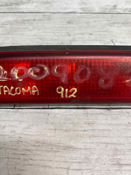 2017 TOYOTA TACOMA 3RD BRAKE LIGHT AVOIDANCE LAMP ASSY OEM