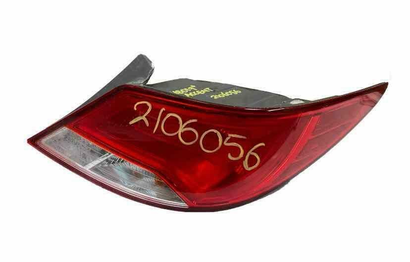 2015 2017 HYUNDAI ACCENT SEDAN TAIL LIGHT RIGHT PASSENGER SIDE OEM 924021R610